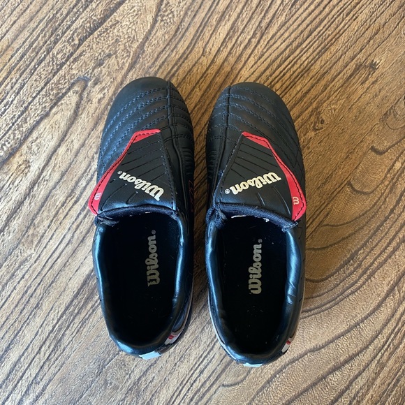 Wilson Kids Cleats - Picture 8 of 8